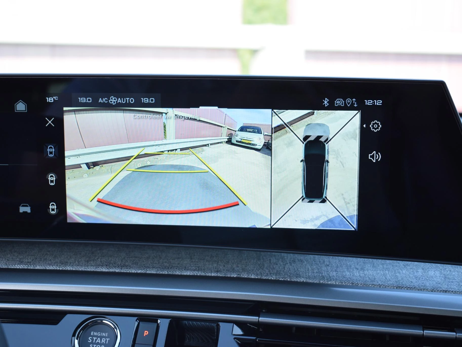 Hoofdafbeelding Peugeot e-3008