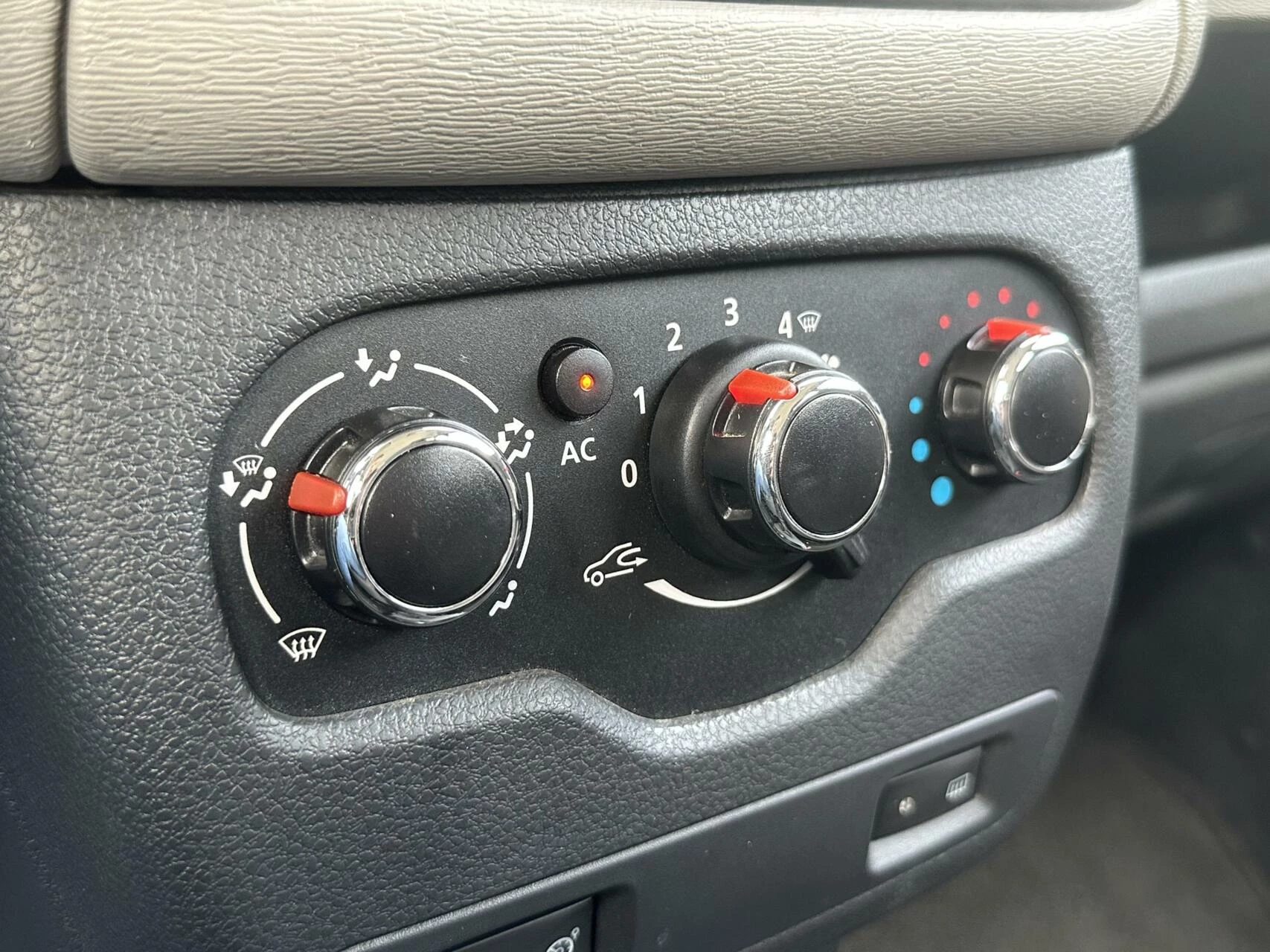 Hoofdafbeelding Dacia Lodgy