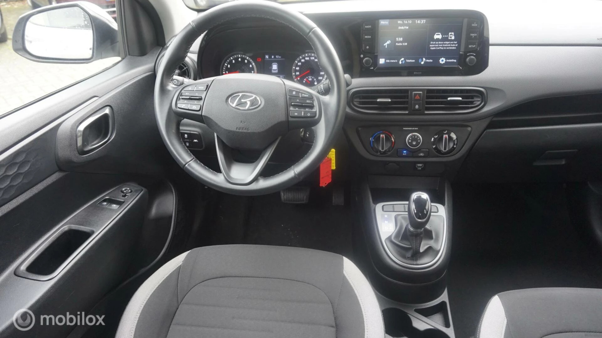 Hoofdafbeelding Hyundai i10