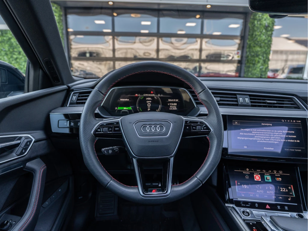 Hoofdafbeelding Audi Q8 Sportback e-tron