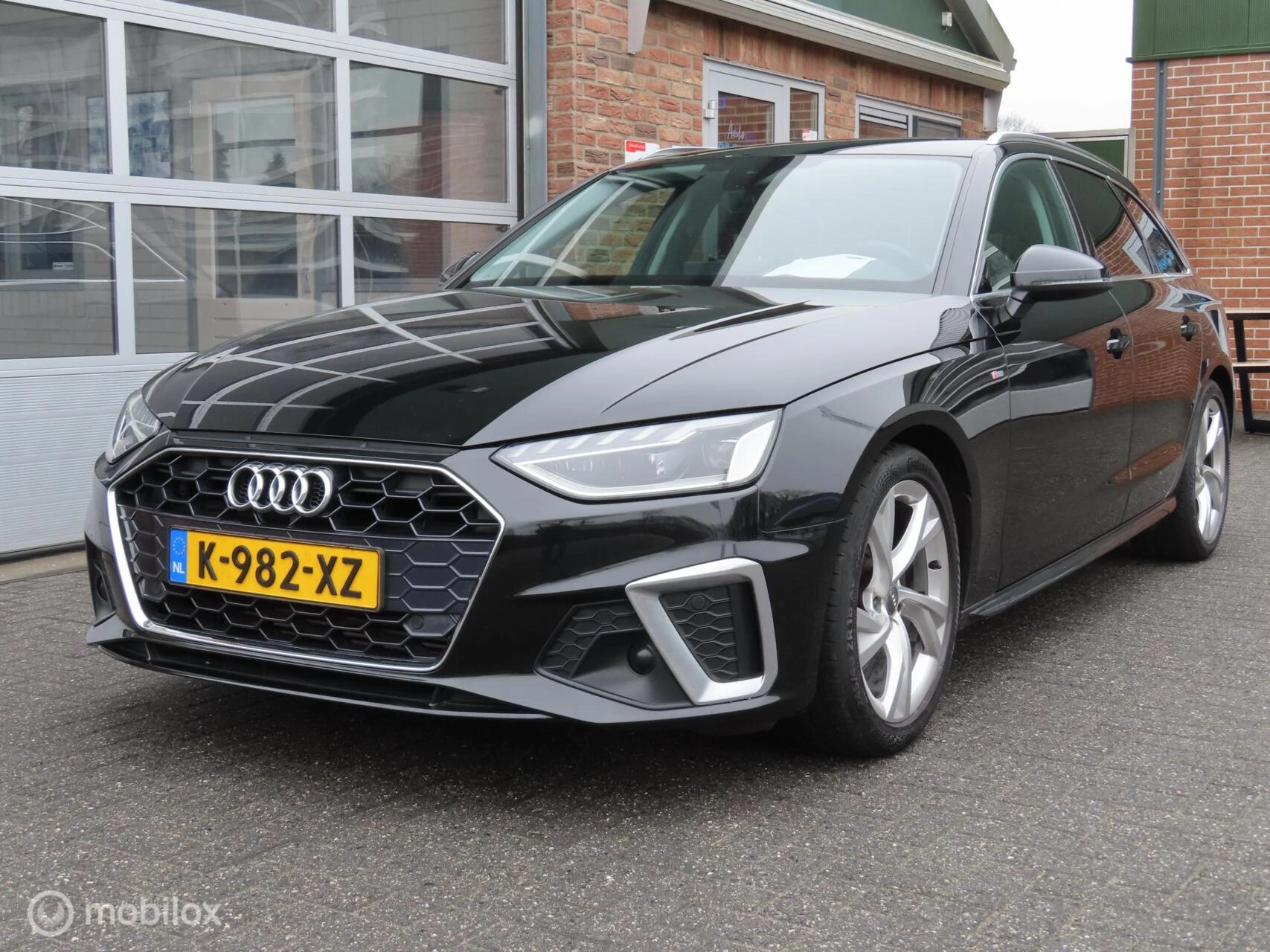 Hoofdafbeelding Audi A4