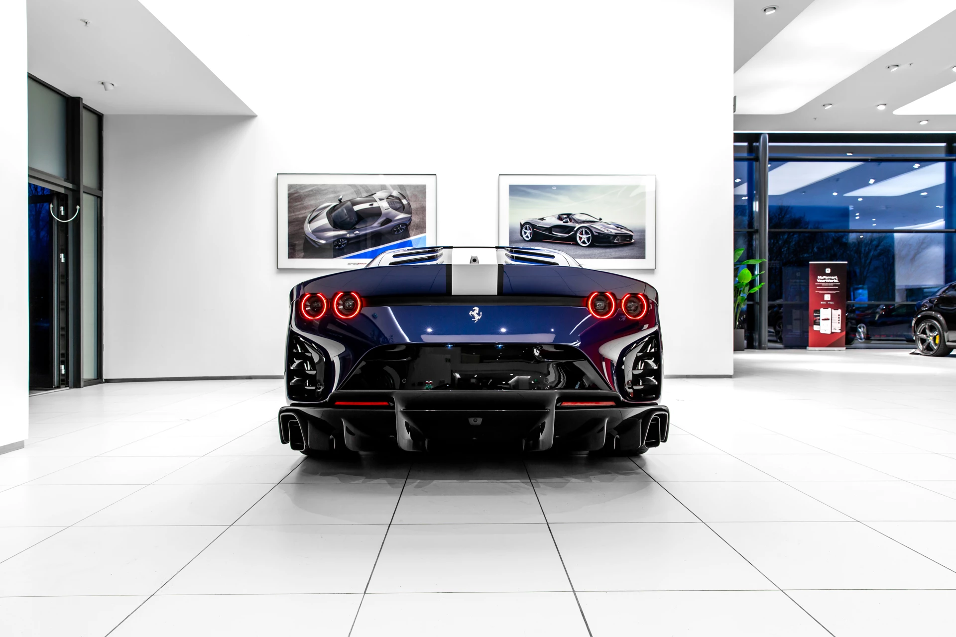 Hoofdafbeelding Ferrari 812 Competizione