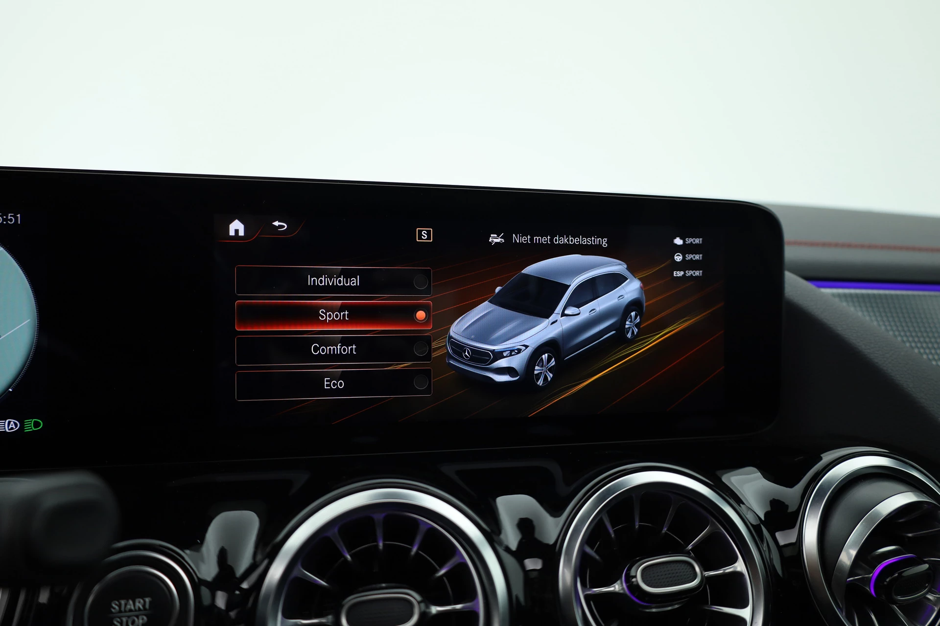 Hoofdafbeelding Mercedes-Benz EQA