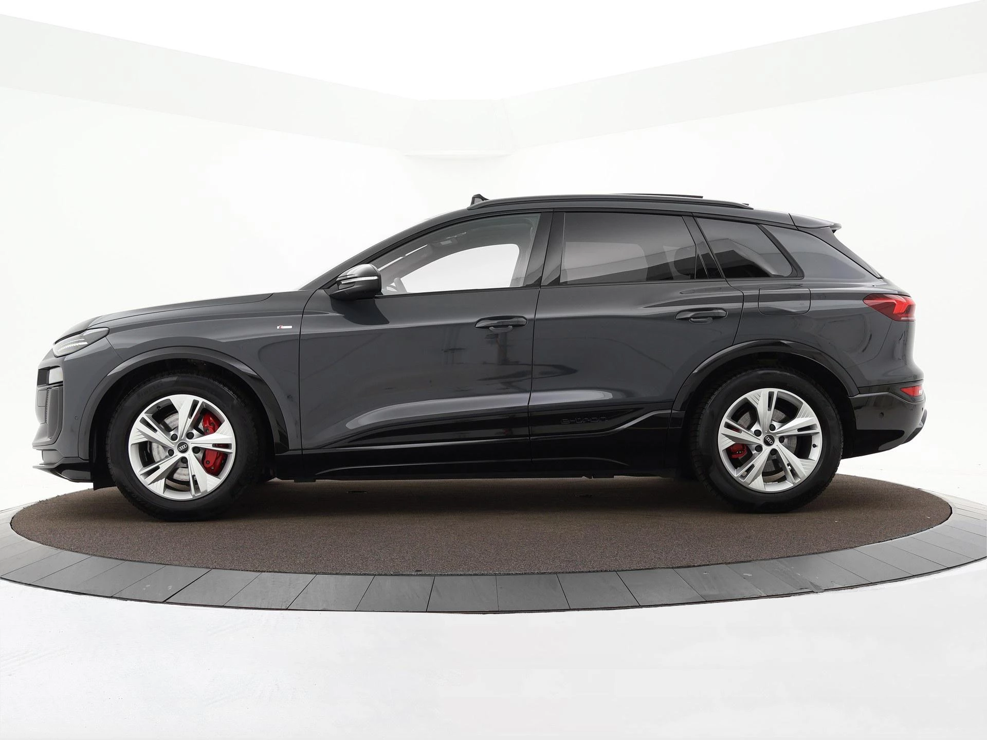 Hoofdafbeelding Audi Q6 e-tron