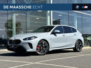 BMW 1 Serie 120 High Executive M Sport Automaat / Panoramadak / Trekhaak / Sportstoelen / M Adaptief onderstel / Parking Assistant Plus / Head-Up / Comfort Access