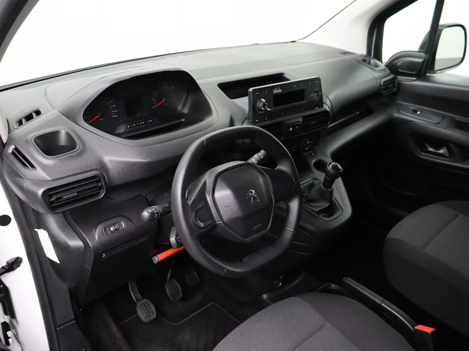 Hoofdafbeelding Peugeot Partner