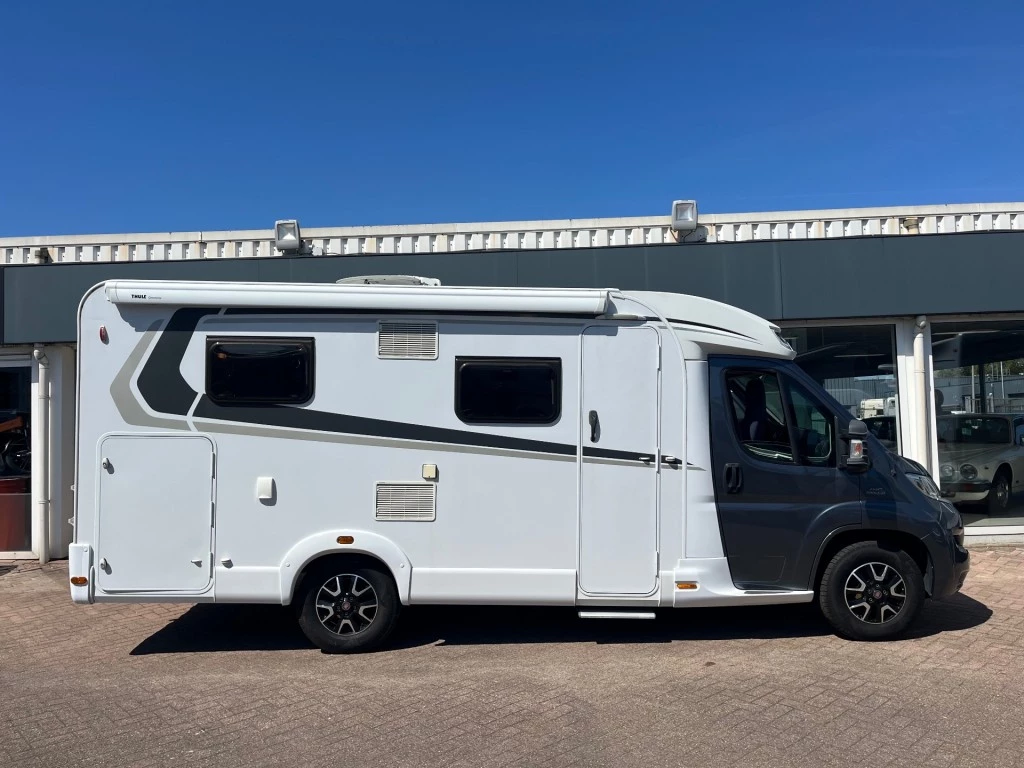 Hoofdafbeelding Weinsberg Caracompact R57 Carplay Ac Cruise
