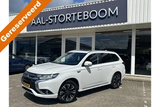 Mitsubishi Outlander 2.0 PHEV Prestige+ | LED | Navi | DAB+ | Adapt. Cruise | Stoel- en stuurverwarming | PDC incl camera | Trekhaak