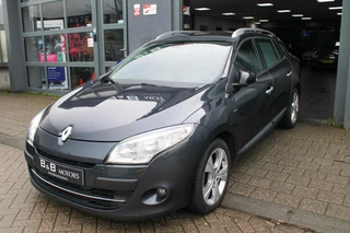 Renault Megane Estate 1.4 TCe Bose|KEYLESS|PDC|CRUISE|CLIMA