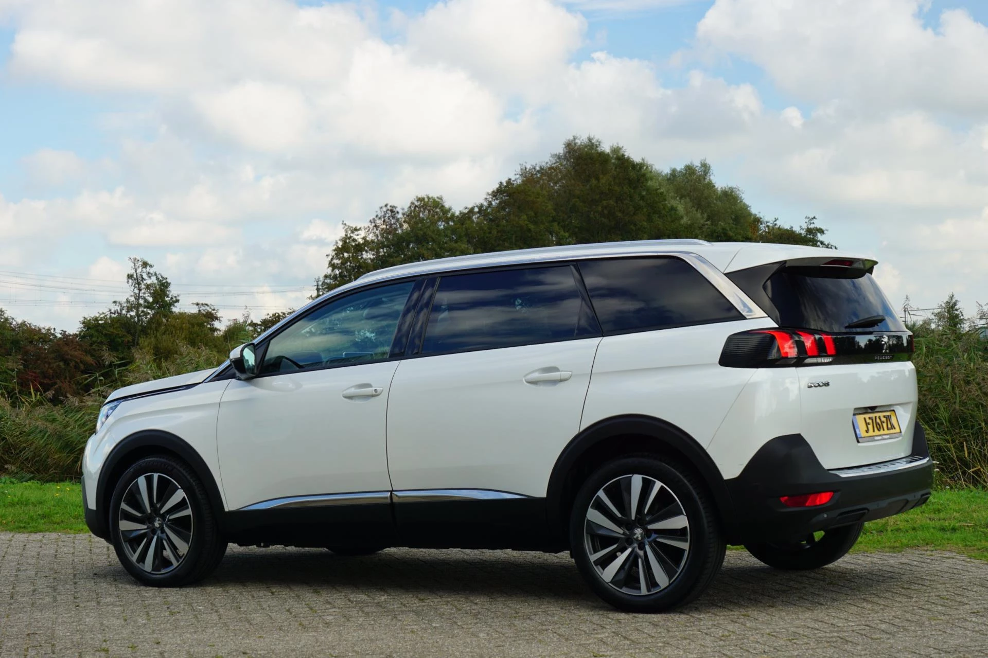 Hoofdafbeelding Peugeot 5008