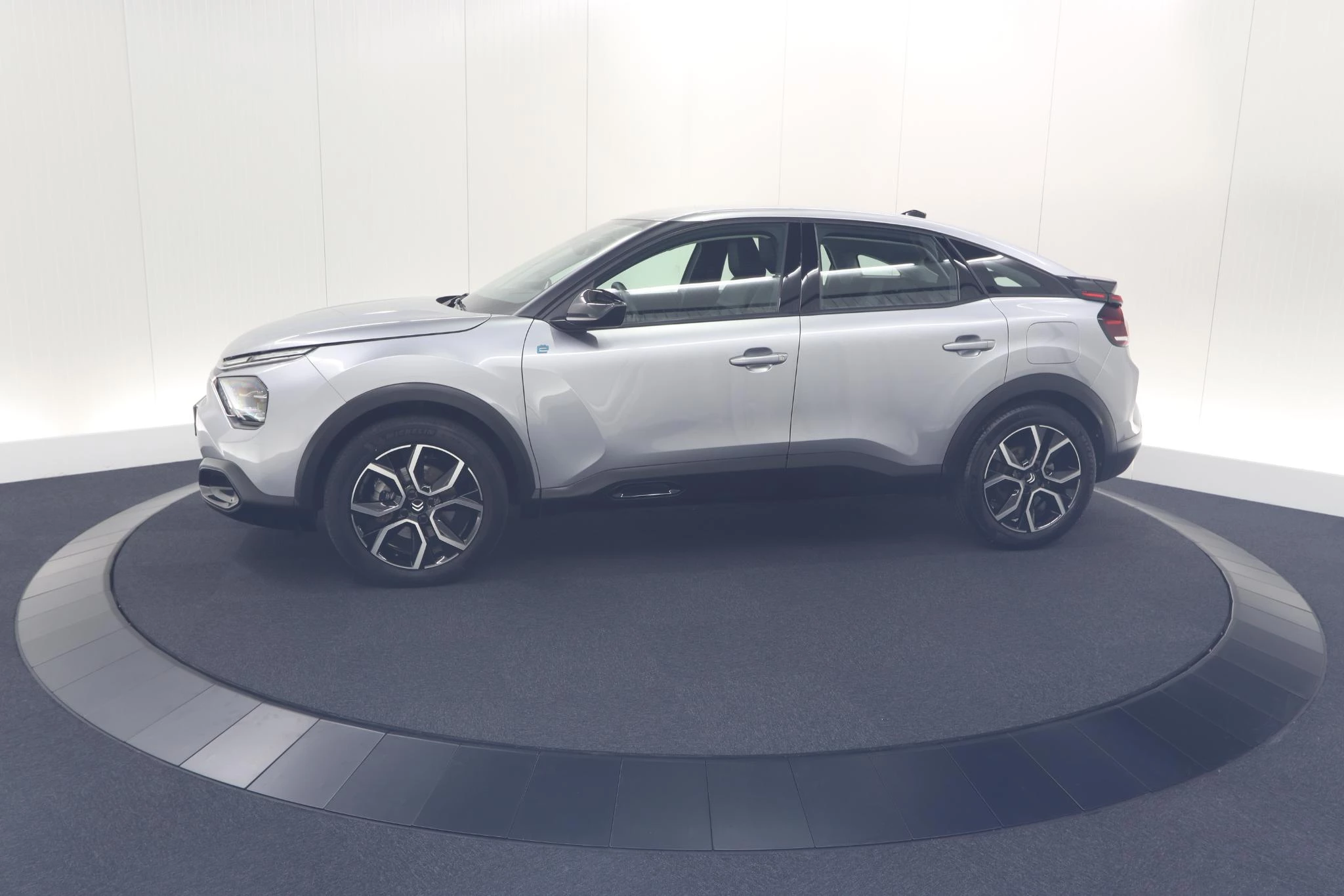 Hoofdafbeelding Citroën ë-C4