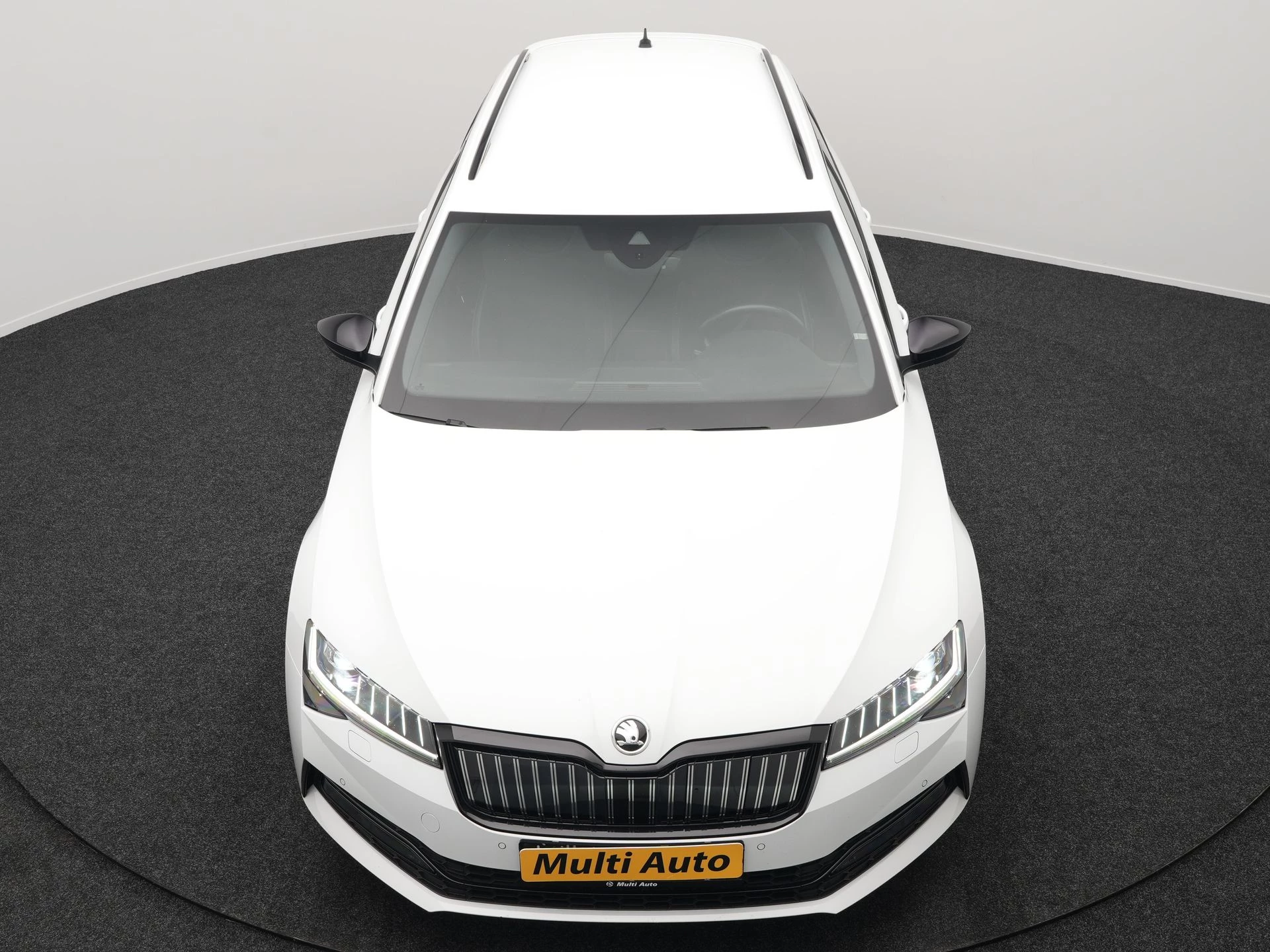 Hoofdafbeelding Škoda Superb