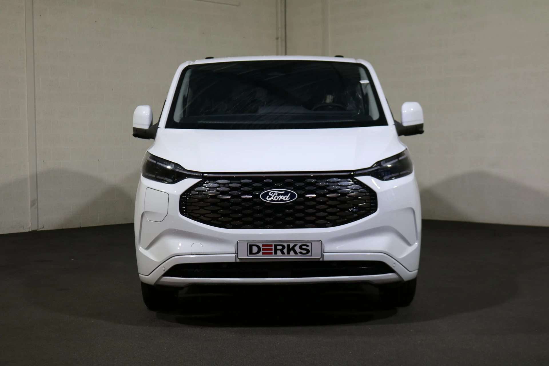 Hoofdafbeelding Ford E-Transit Custom