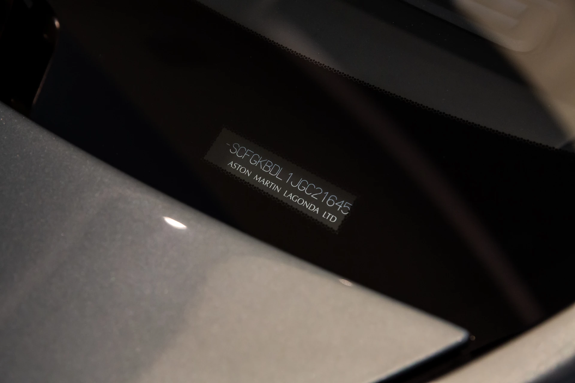 Hoofdafbeelding Aston Martin V8 Vantage