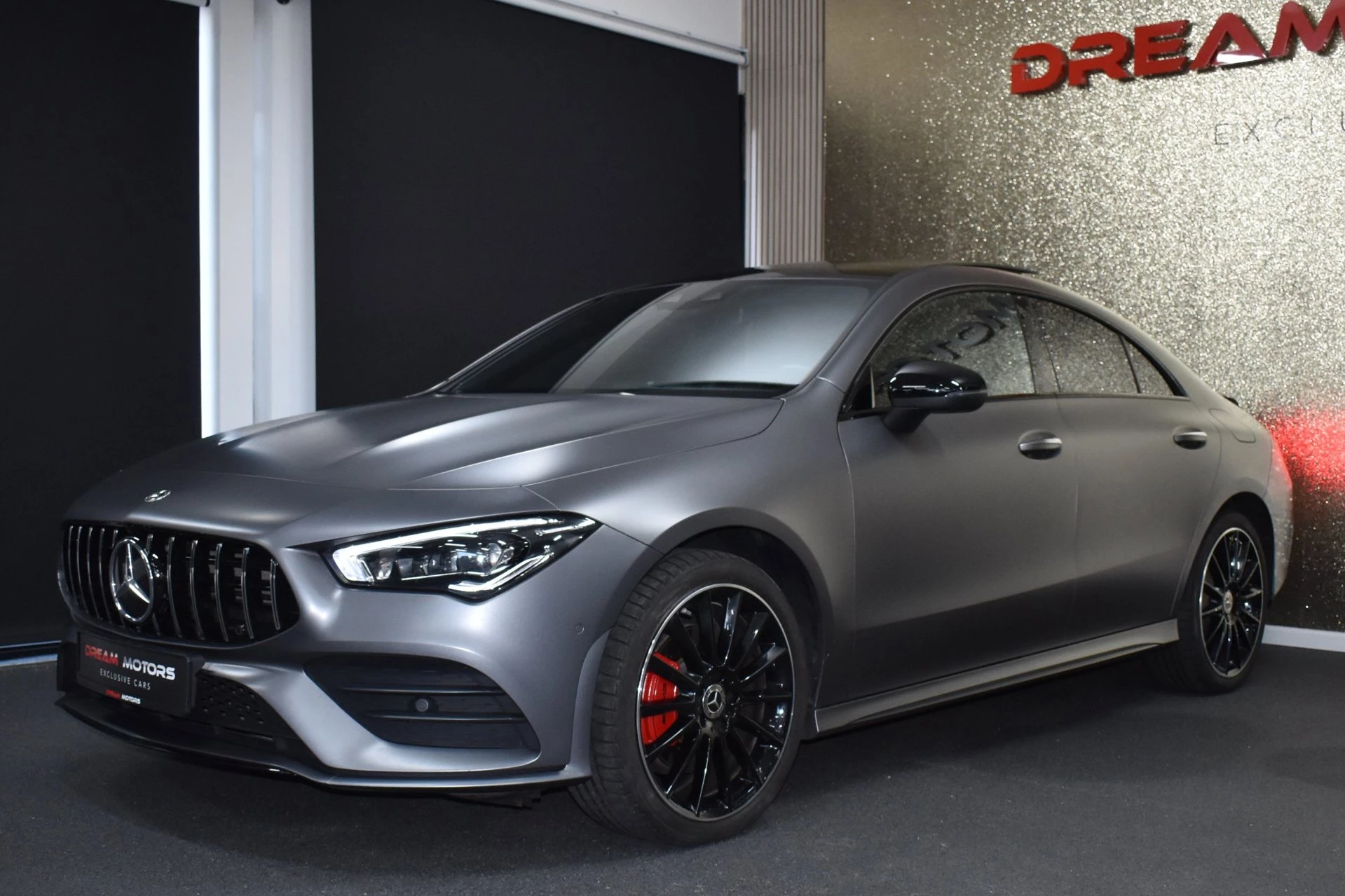 Hoofdafbeelding Mercedes-Benz CLA