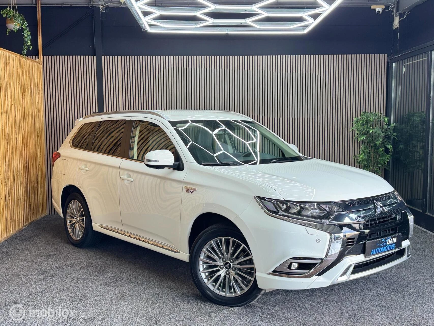 Hoofdafbeelding Mitsubishi Outlander