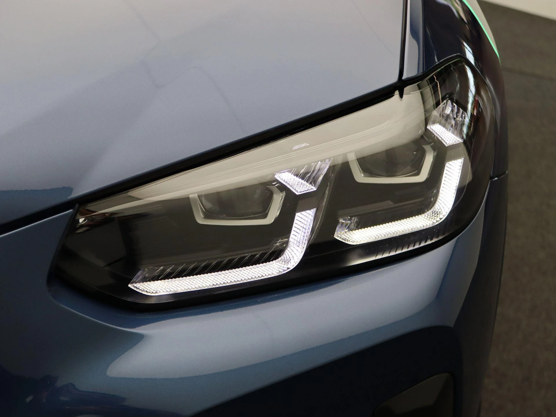 Hoofdafbeelding BMW iX3