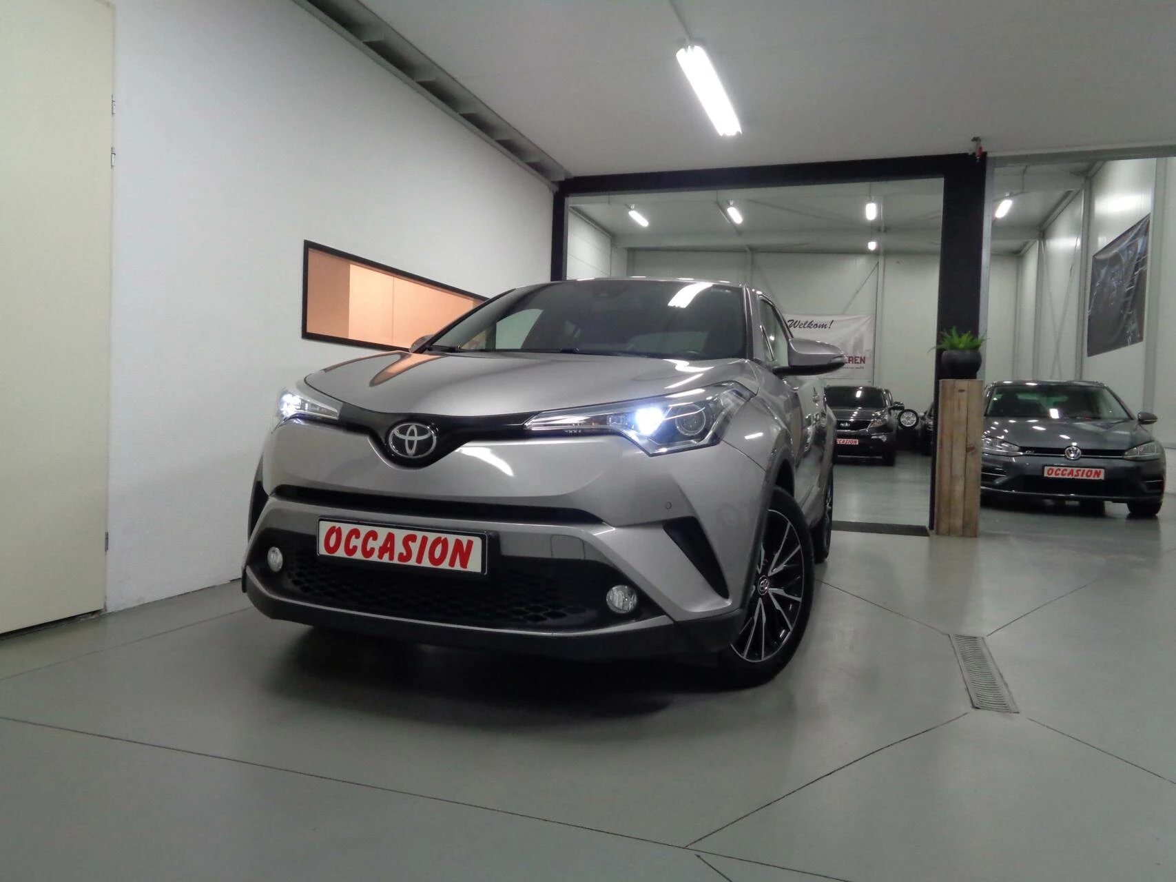 Hoofdafbeelding Toyota C-HR