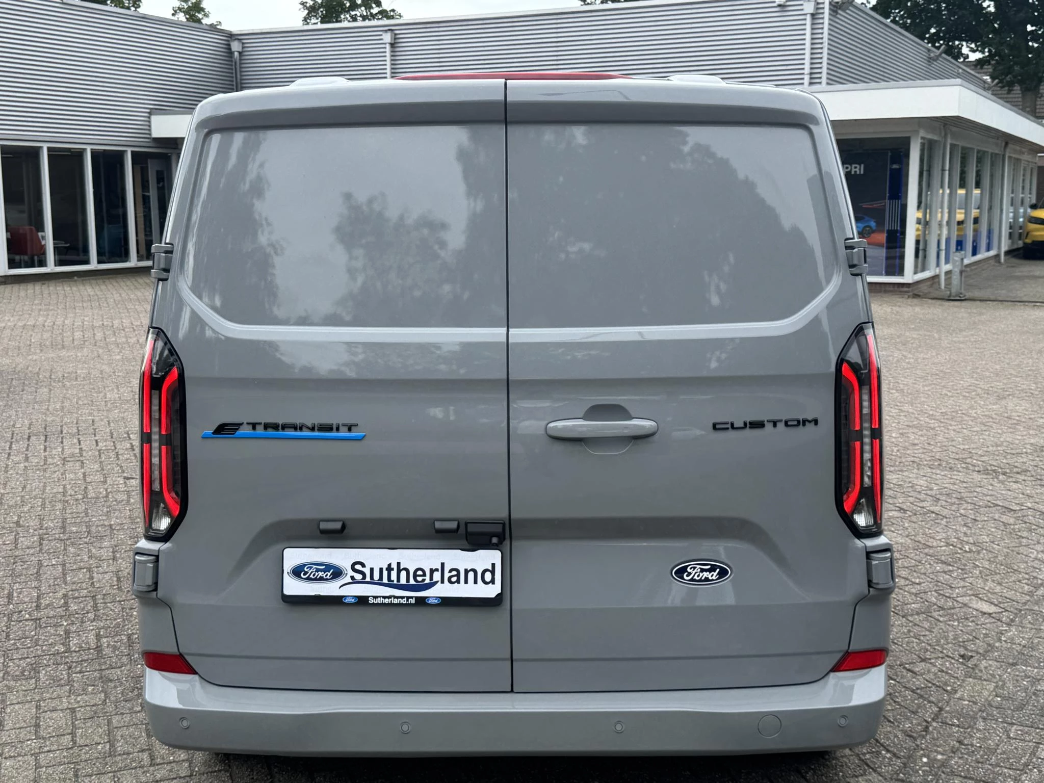 Hoofdafbeelding Ford E-Transit Custom