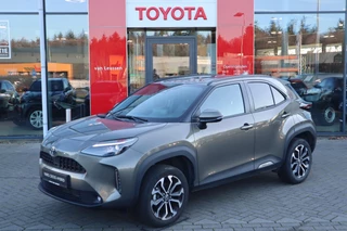 Toyota Yaris Cross HYBRID 115 DYNAMIC STOEL/STUUR/VOORRUITVERW. ANDROID/APPLE KEYLESS CAMERA NAVI 17"LM-VELGEN