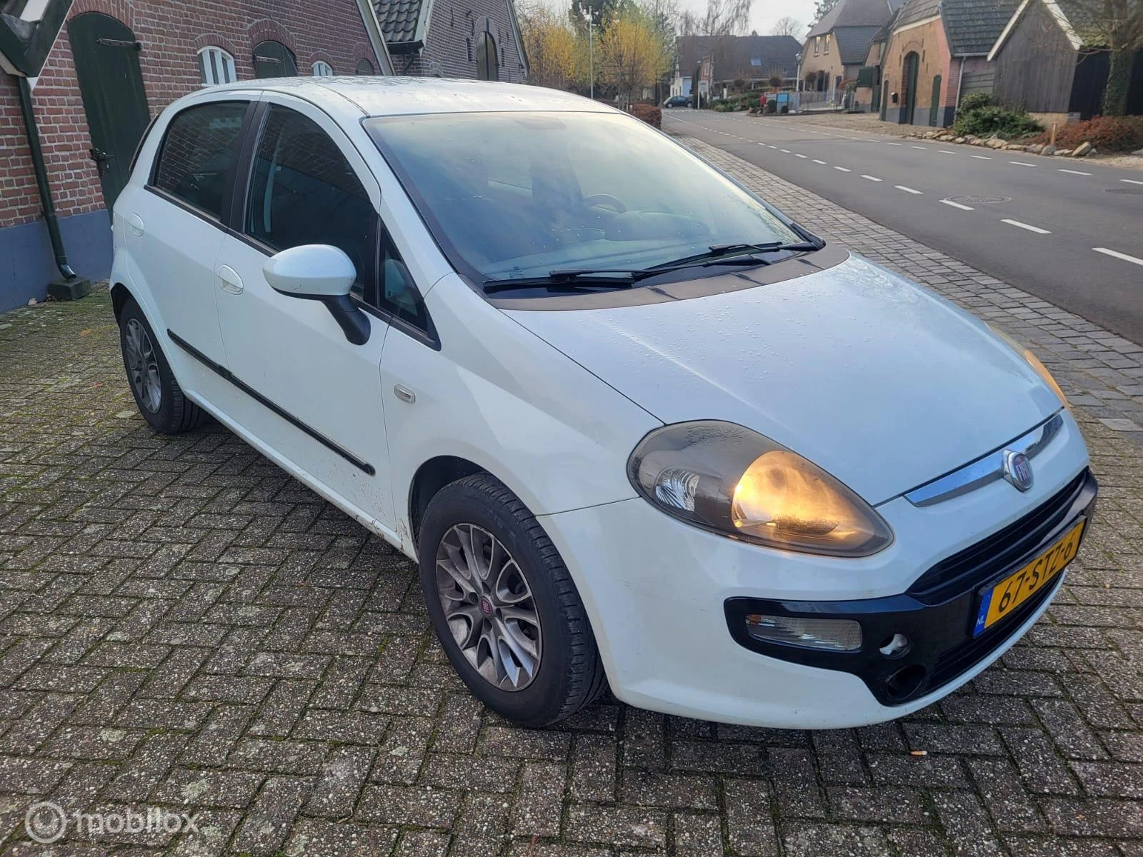 Hoofdafbeelding Fiat Punto