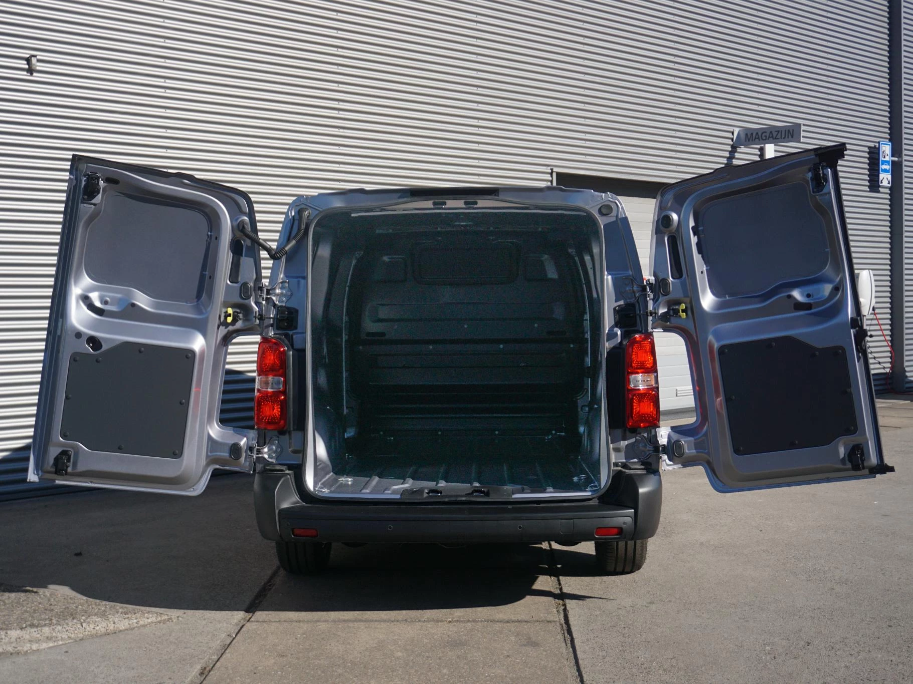 Hoofdafbeelding Opel Vivaro-e