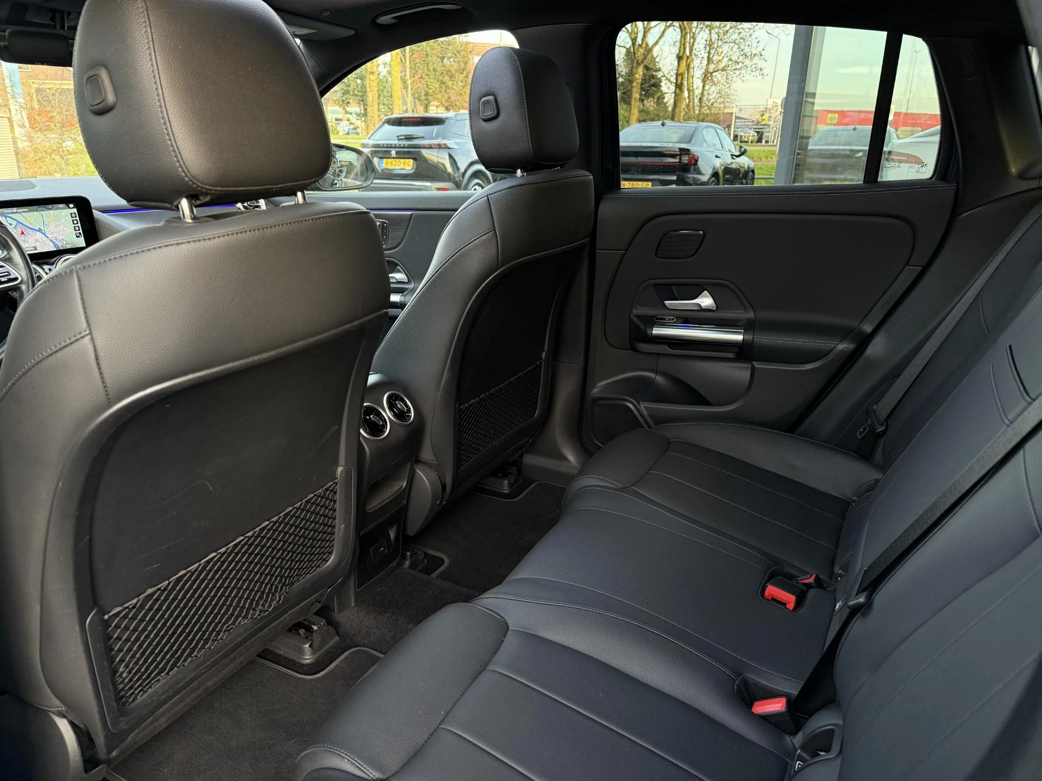 Hoofdafbeelding Mercedes-Benz EQA