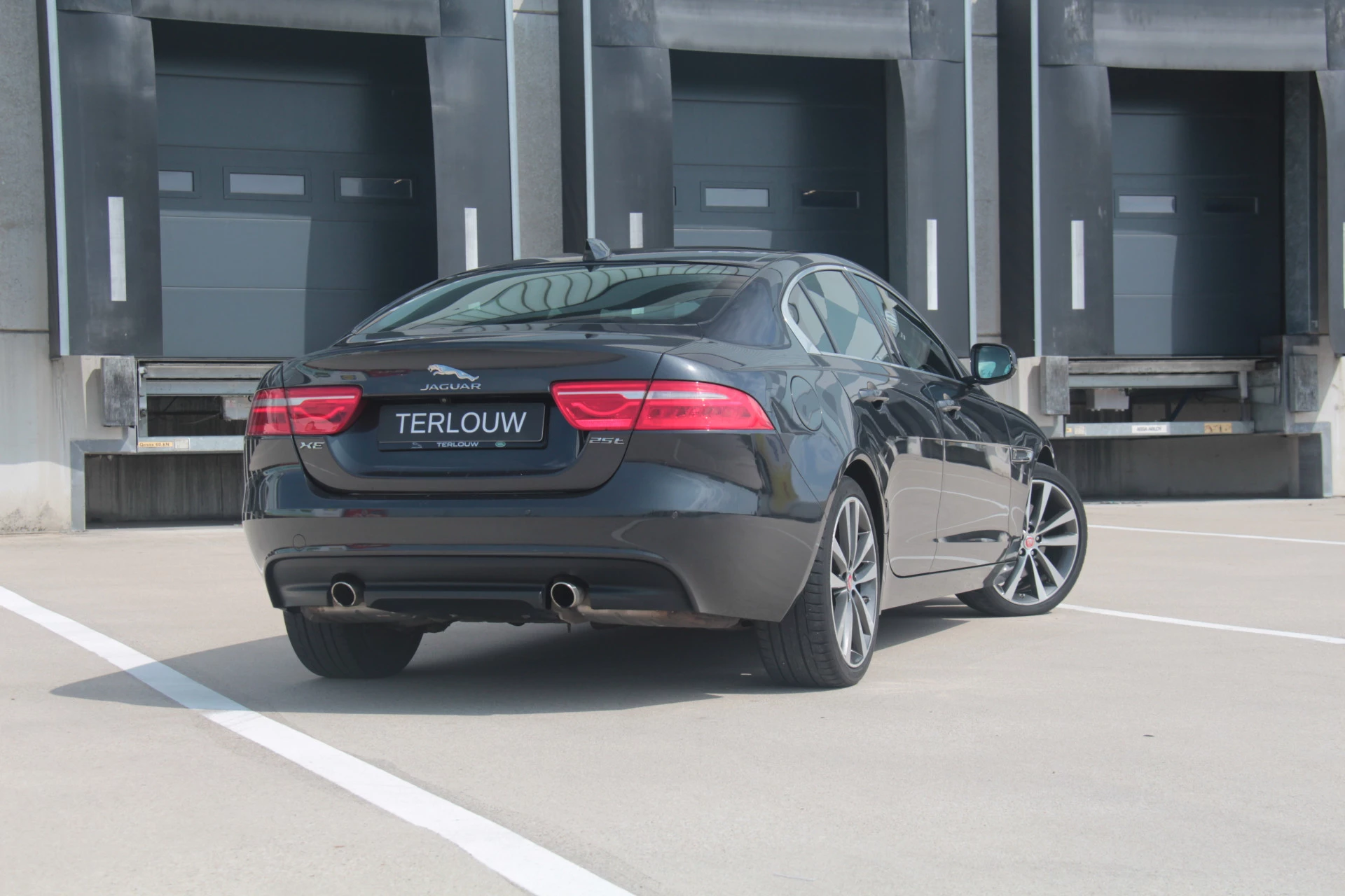 Hoofdafbeelding Jaguar XE