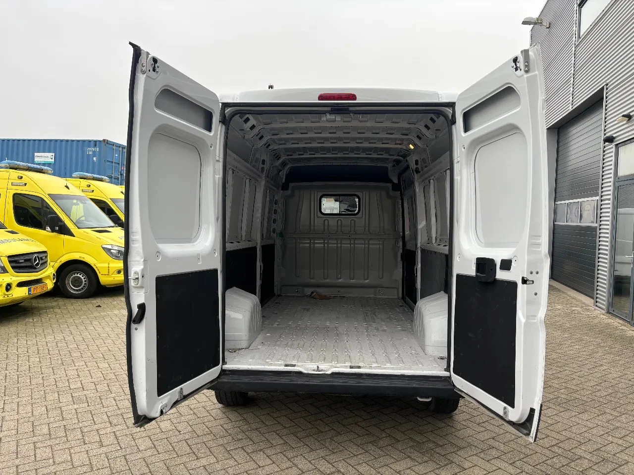 Hoofdafbeelding Opel Movano