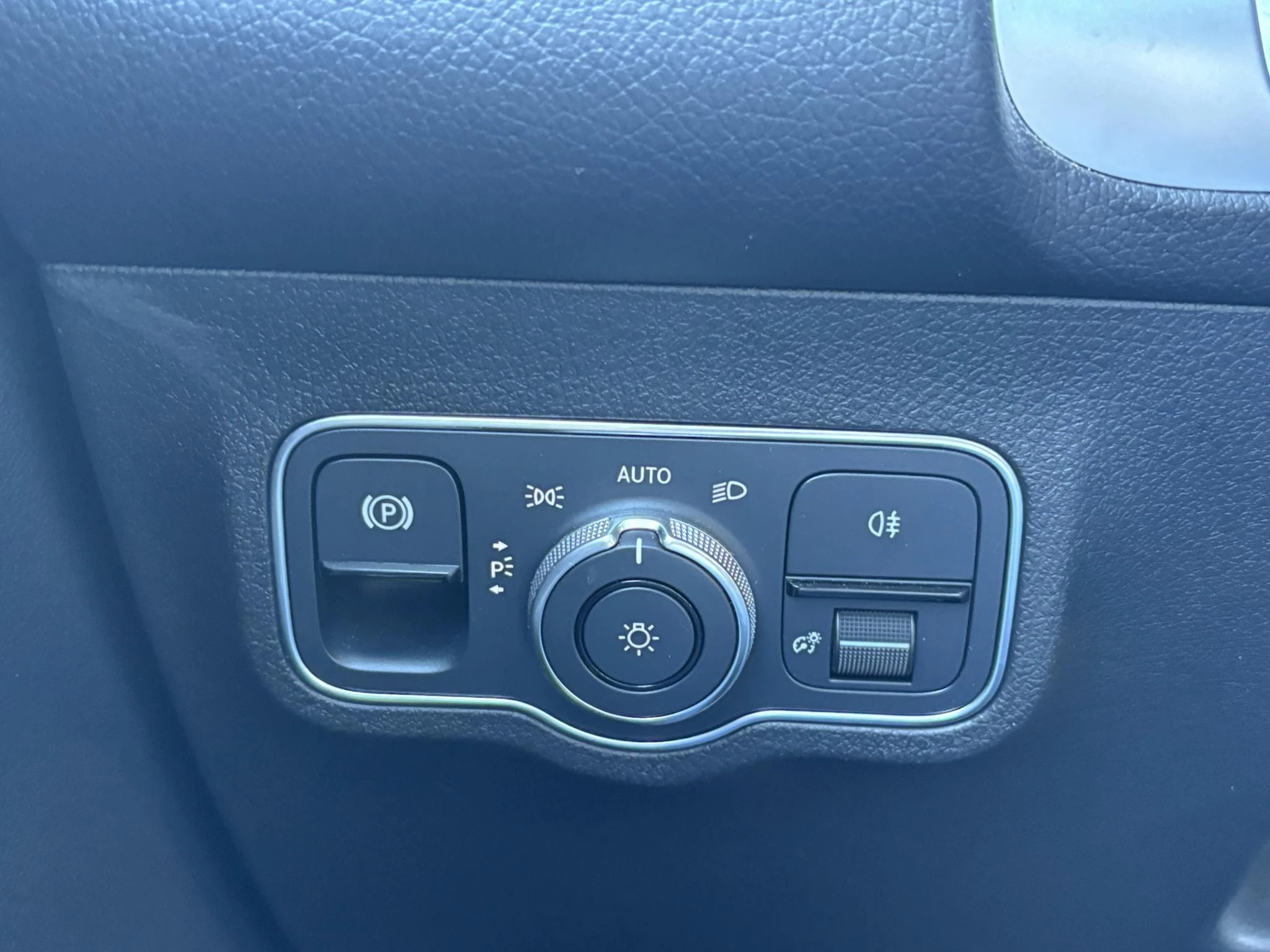 Hoofdafbeelding Mercedes-Benz EQB
