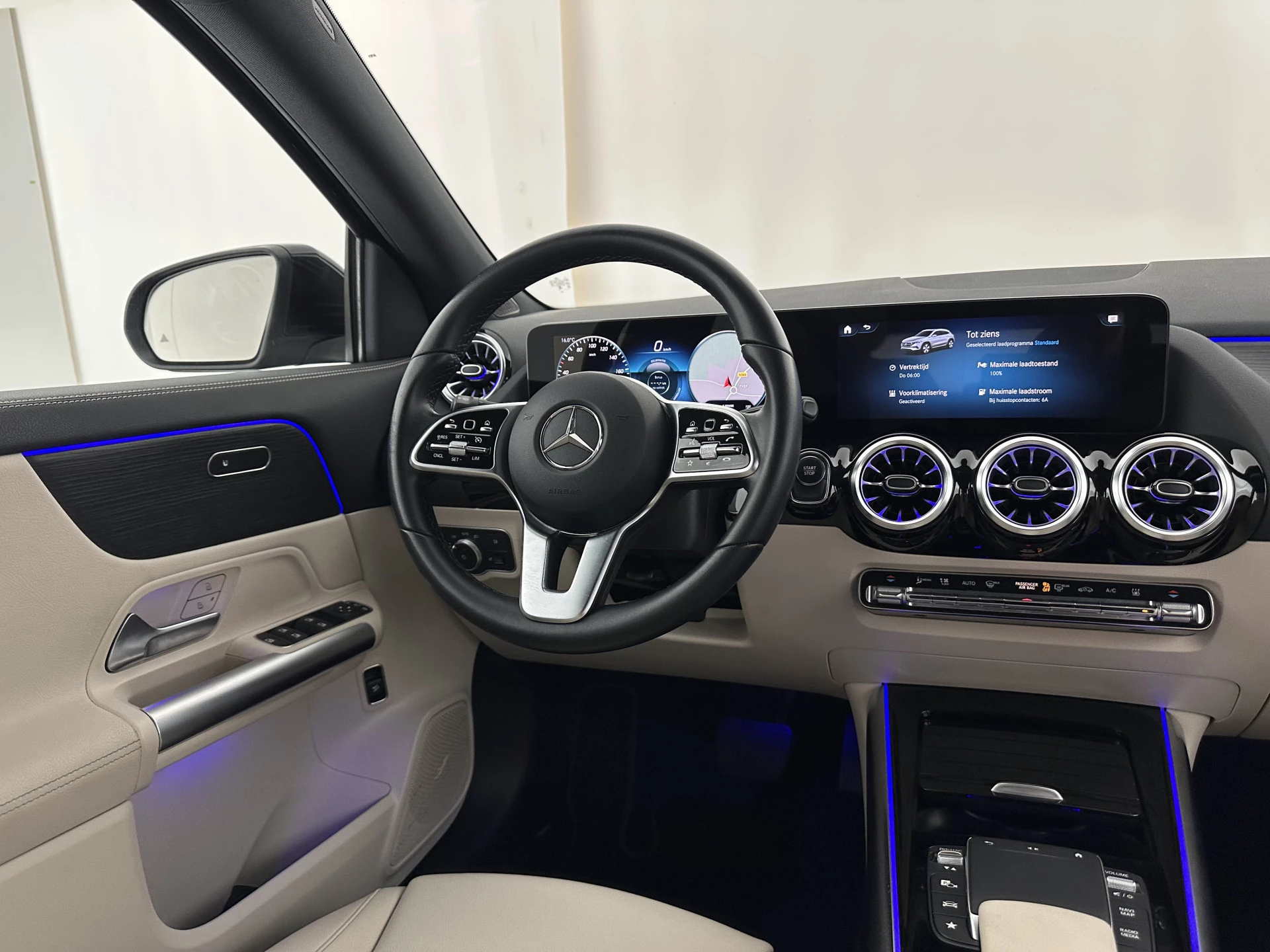 Hoofdafbeelding Mercedes-Benz EQA