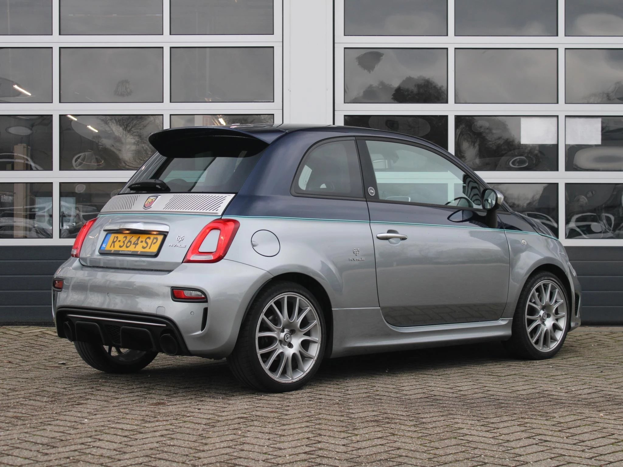 Hoofdafbeelding Abarth 695