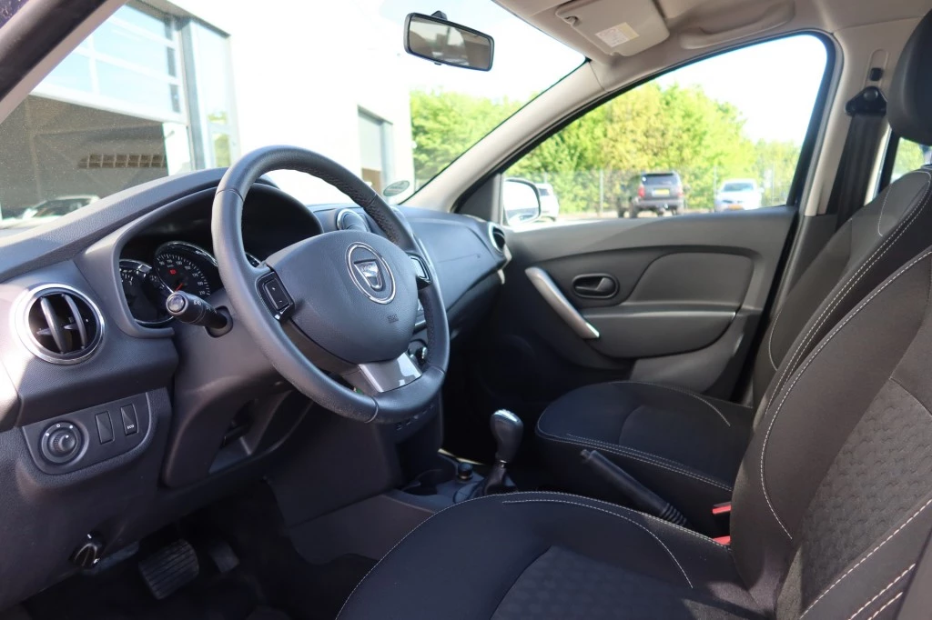 Hoofdafbeelding Dacia Logan