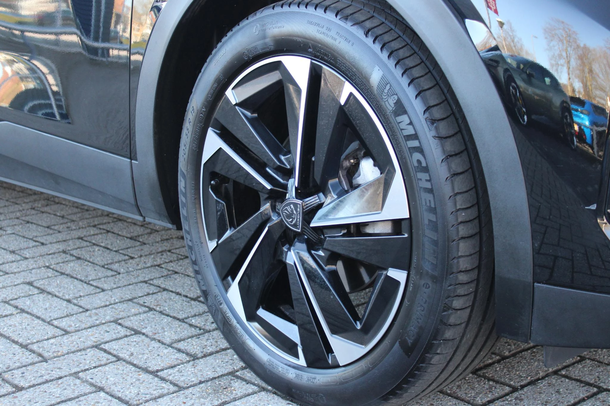 Hoofdafbeelding Peugeot 408