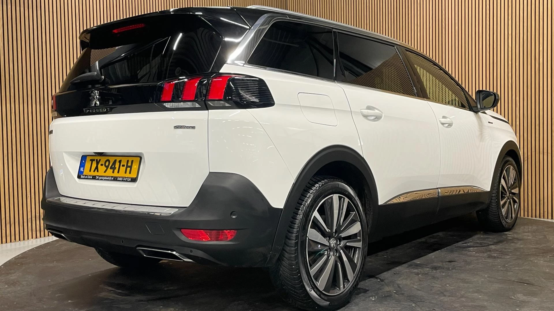 Hoofdafbeelding Peugeot 5008