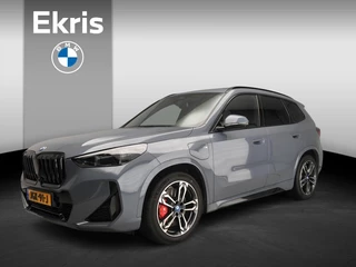 BMW X1 xDrive25e M-Sportpakket / Trekhaak / Panoramadak / Head-up / Park assist / Camera / Alu wielen 19 inch