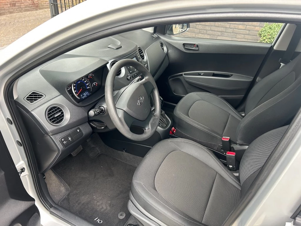 Hoofdafbeelding Hyundai i10