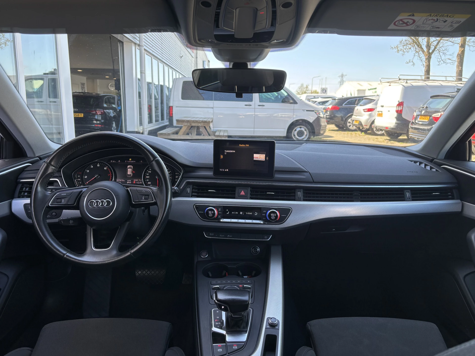 Hoofdafbeelding Audi A4