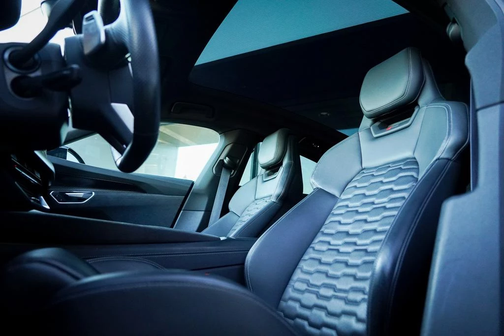 Hoofdafbeelding Audi e-tron GT