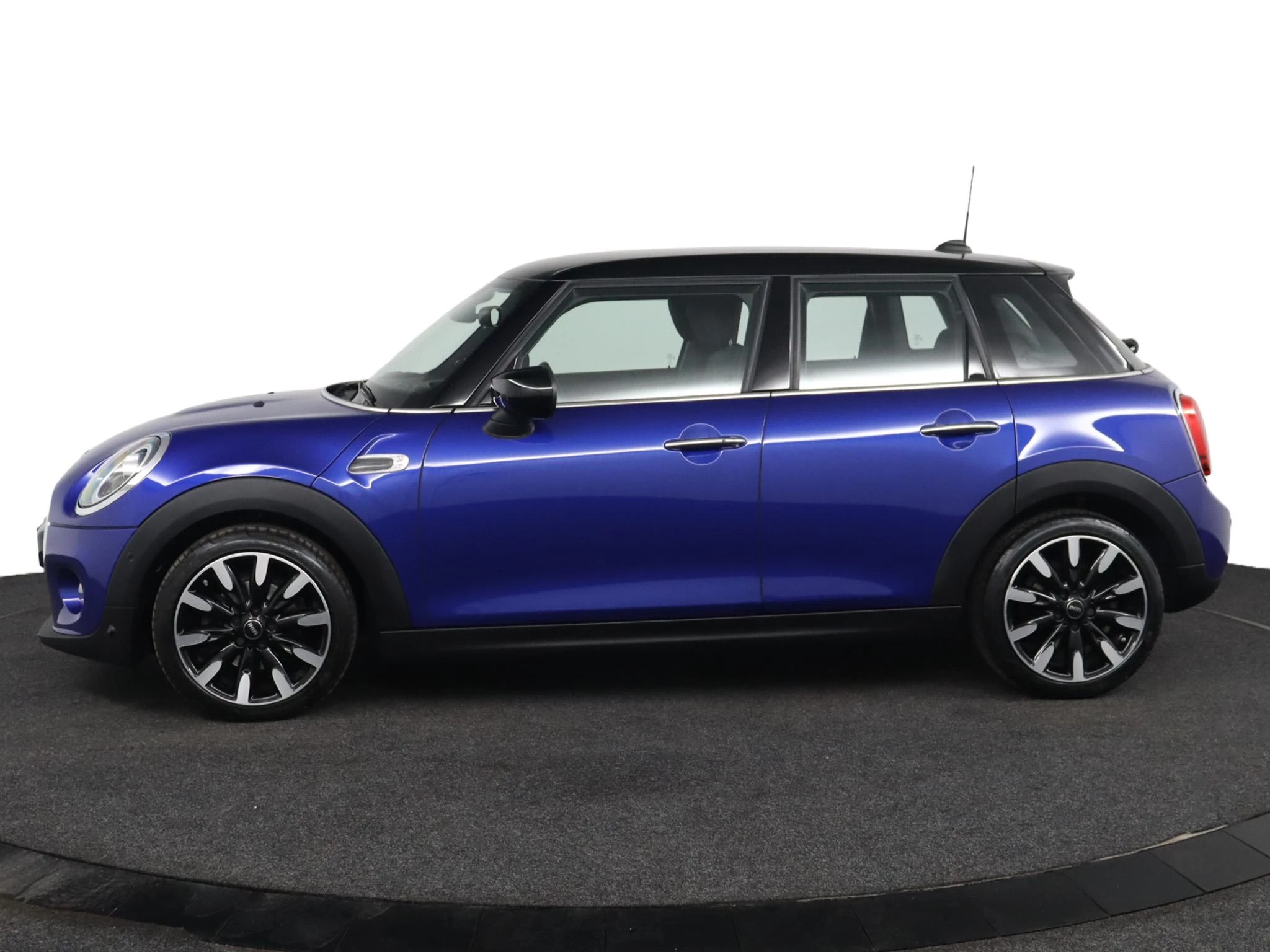 Hoofdafbeelding MINI 5-deurs
