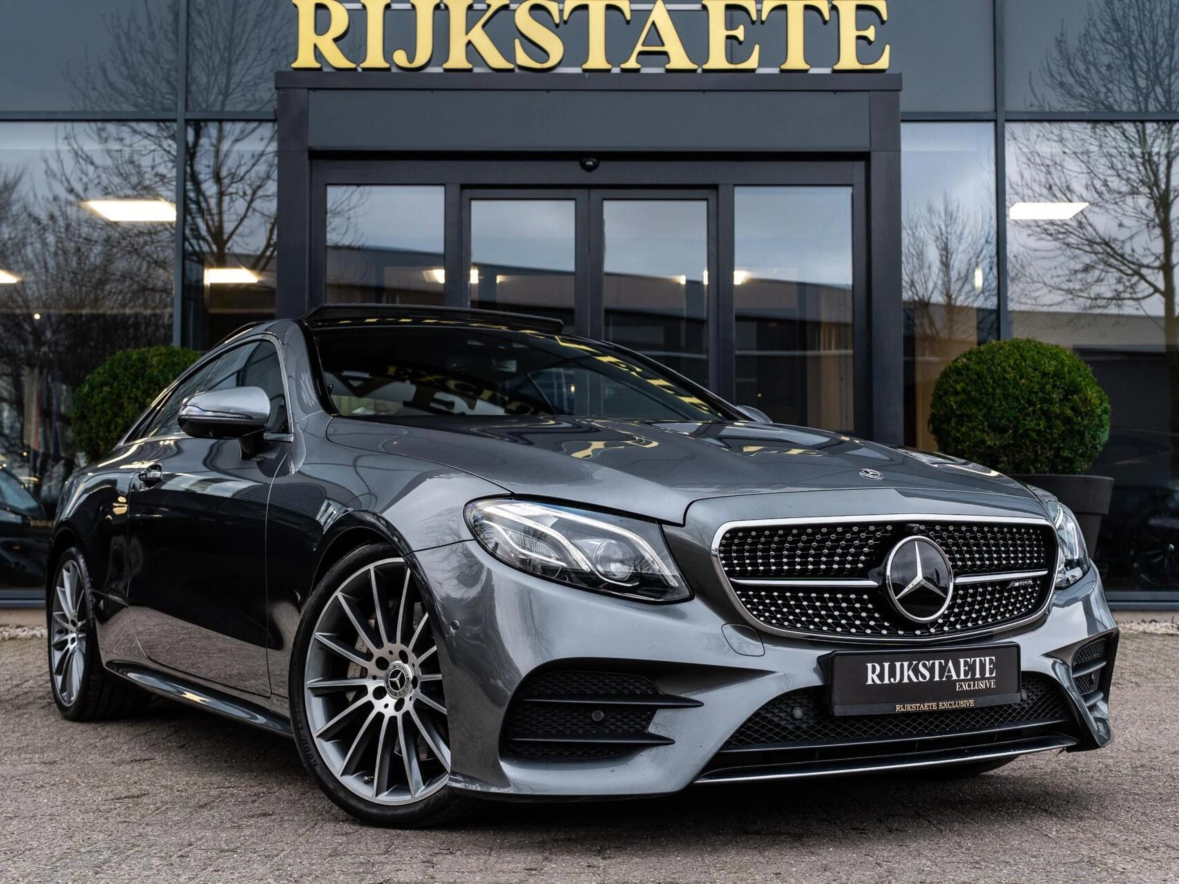 Hoofdafbeelding Mercedes-Benz E-Klasse