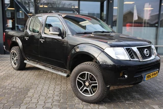 Hoofdafbeelding Nissan Navara Nissan Navara 2.5 DCI DUBBEL CABINE 2 SITZ 4WD VAN