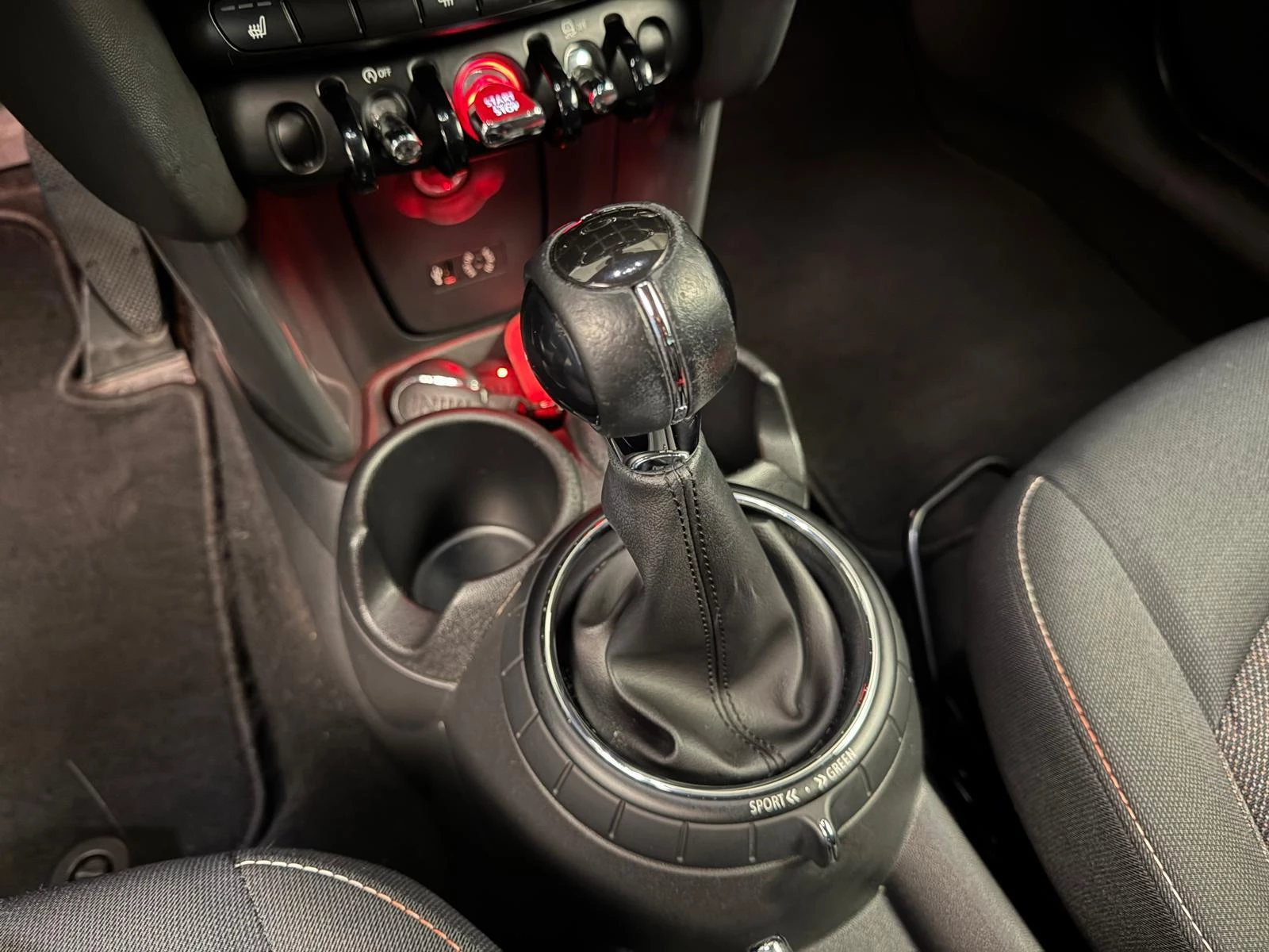 Hoofdafbeelding MINI One