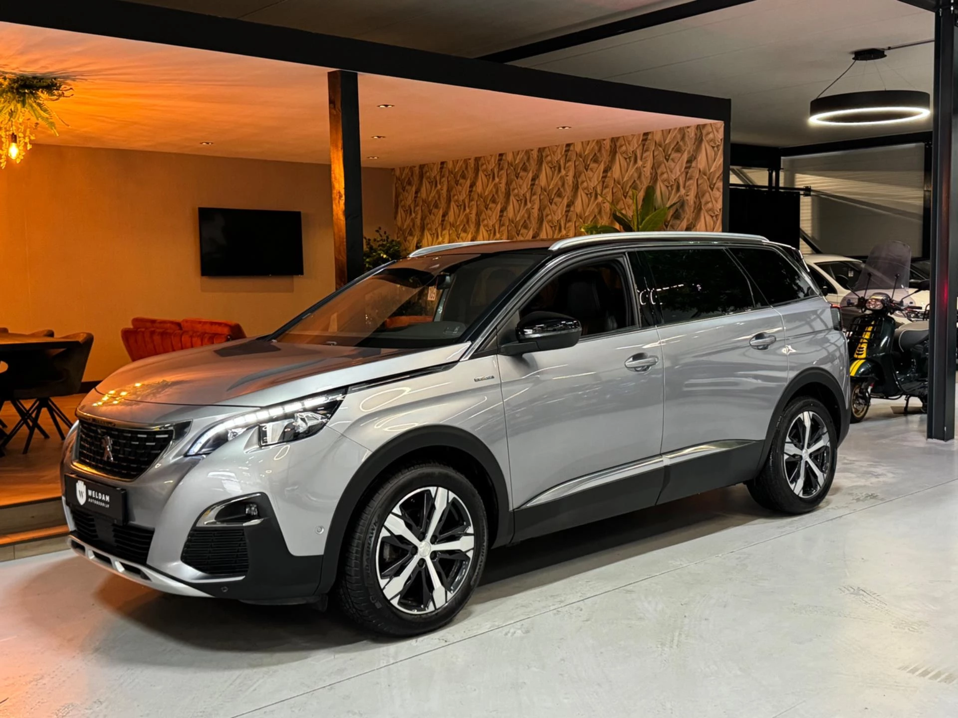 Hoofdafbeelding Peugeot 5008