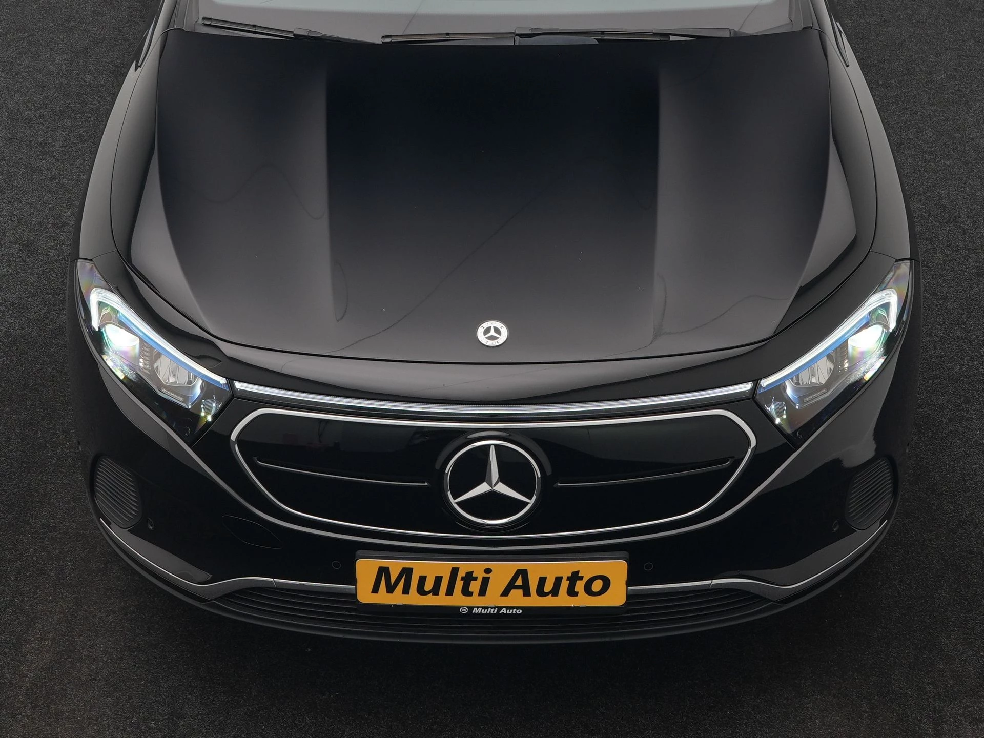 Hoofdafbeelding Mercedes-Benz EQA