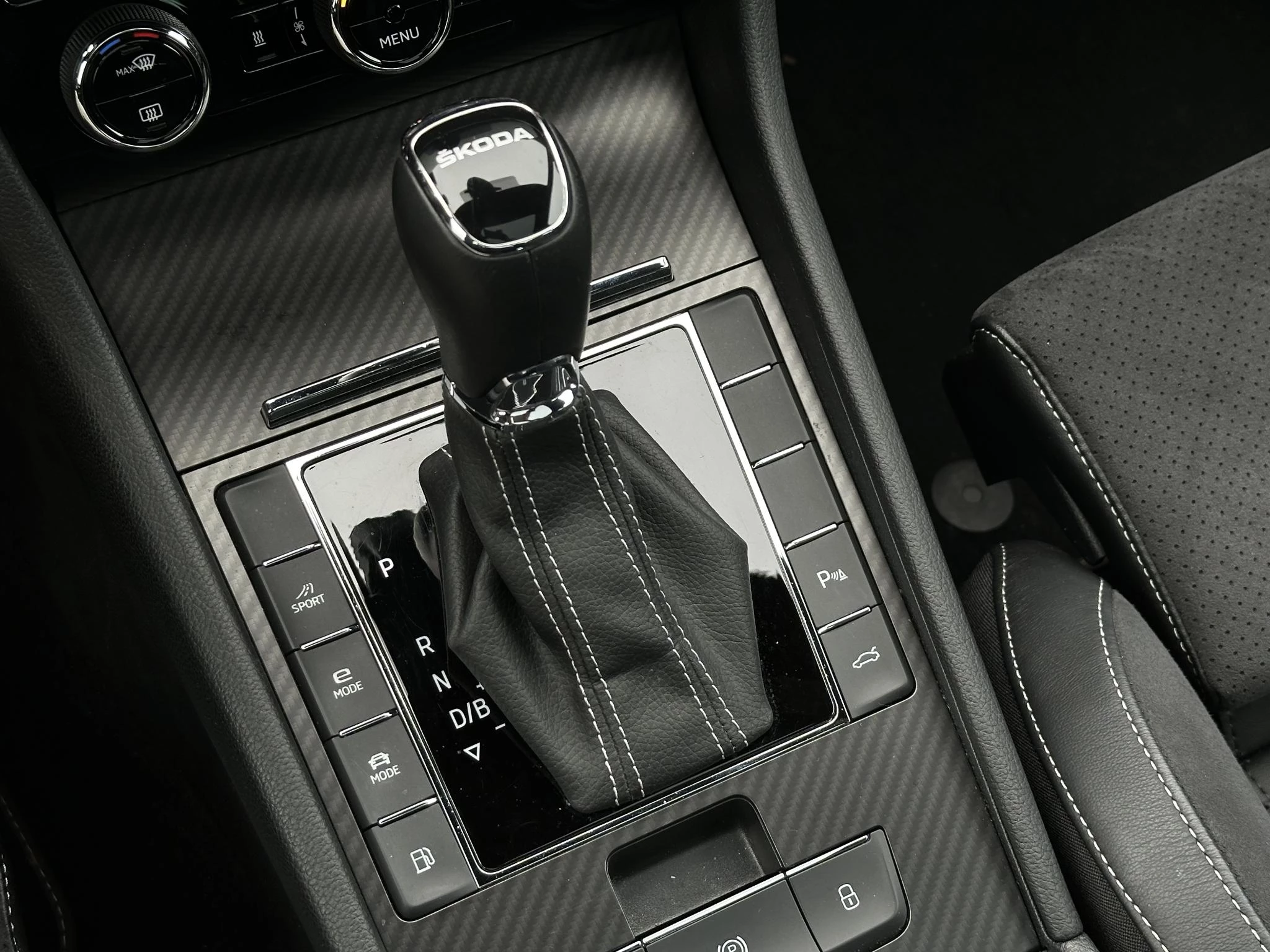 Hoofdafbeelding Škoda Superb