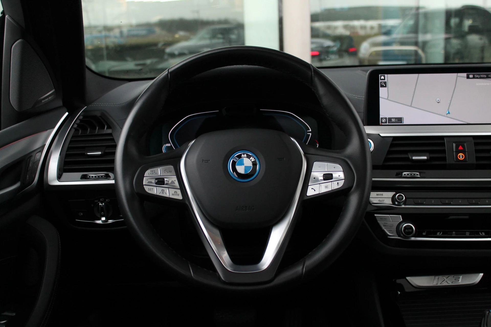 Hoofdafbeelding BMW iX3