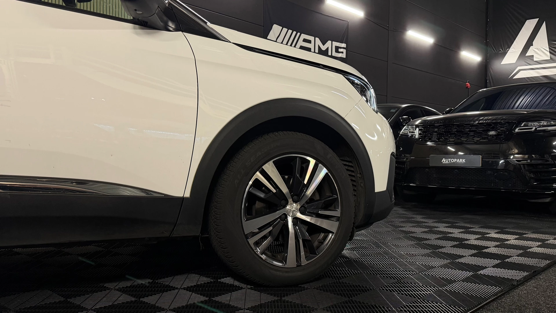 Hoofdafbeelding Peugeot 5008