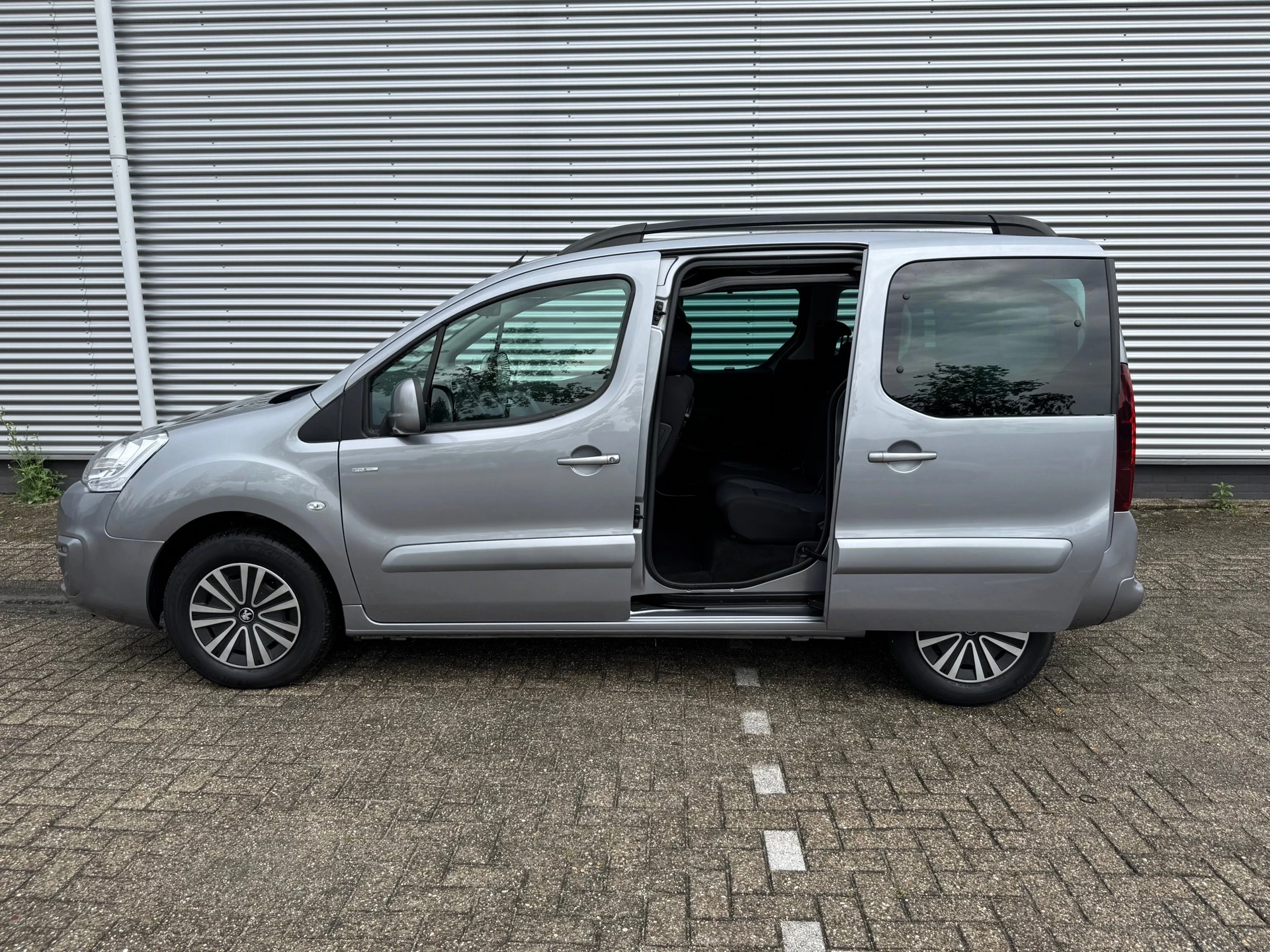 Hoofdafbeelding Peugeot Partner