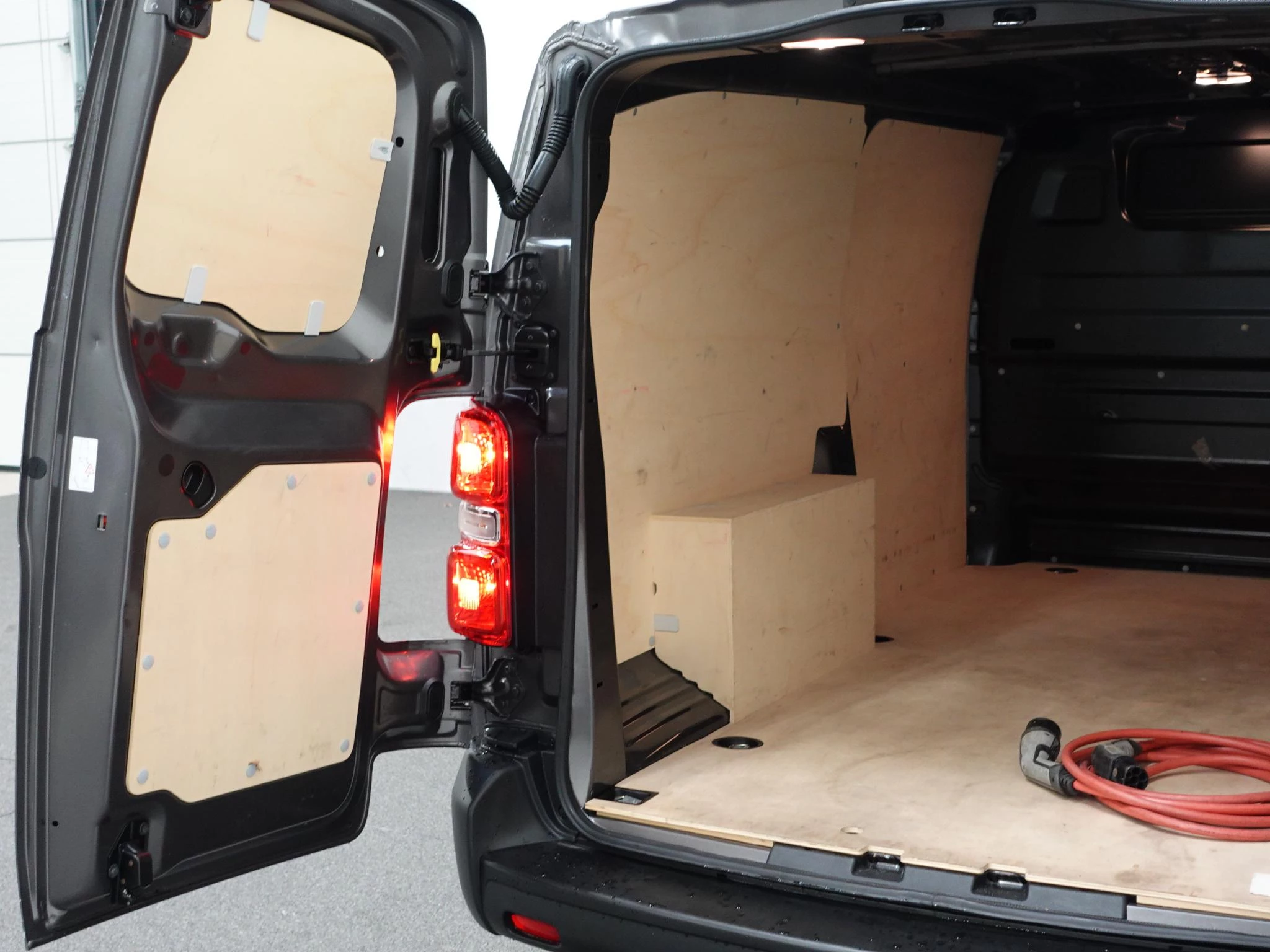 Hoofdafbeelding Opel Vivaro-e